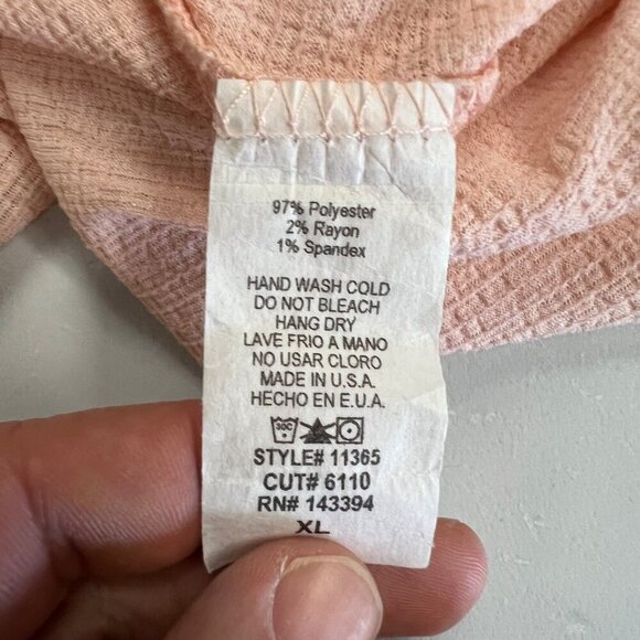 Cotton Bleu Women's Sleeveless Textured Ruffle Hem Top Peach Size XL - Picture 9 of 9